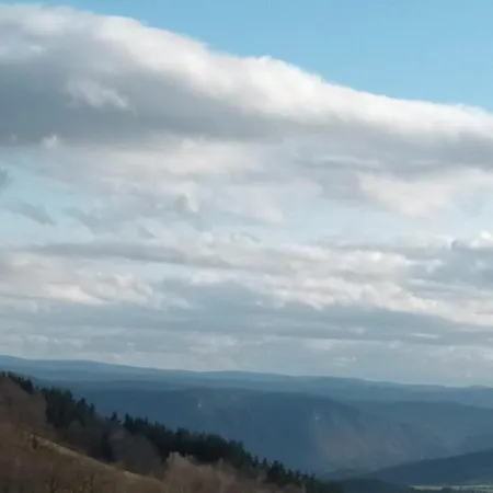 בית נופש Le Loft Barjac (Lozere)